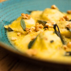 CHEESE RAVIOLI AND PEAR SAUCE